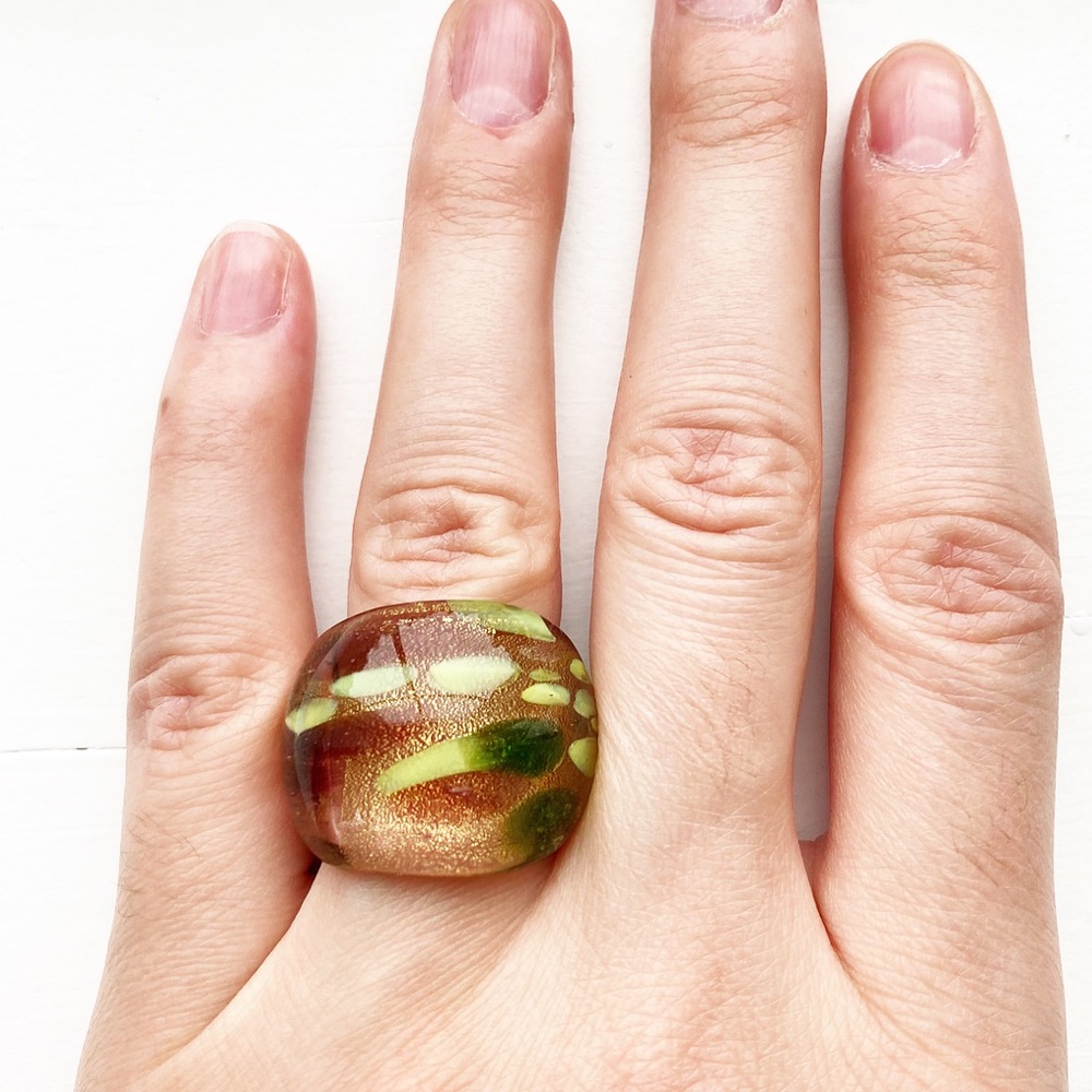 Vintage shimmery gold & green swatch dome ring